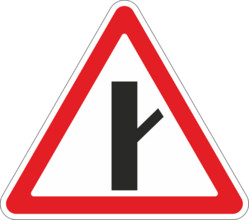 Дорожный знак 2.3.4 Примыкание второстепенной дороги